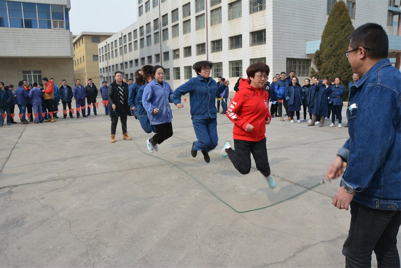 我廠舉辦慶三八“激情巾幗神采飛揚(yáng)”女職工跳繩比賽