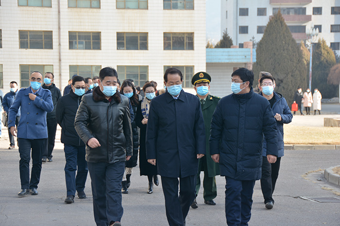 青海省人大常委副主任張光榮一行蒞臨公司調(diào)研指導(dǎo)