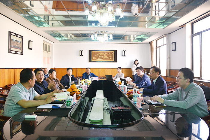 公司與上海醫(yī)工院開展產(chǎn)學(xué)研對接合作研討
